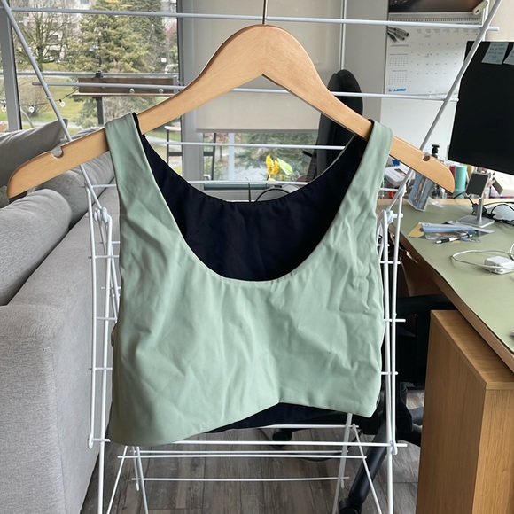 Reversible Sports Bra Top - Picture 5 of 5